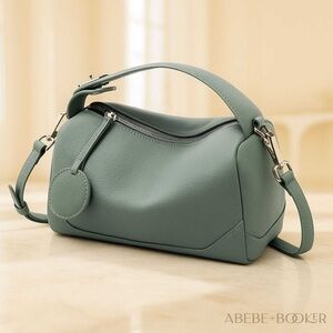 WINSLOW PETITE LYCHEE
LEATHER HANDBAG